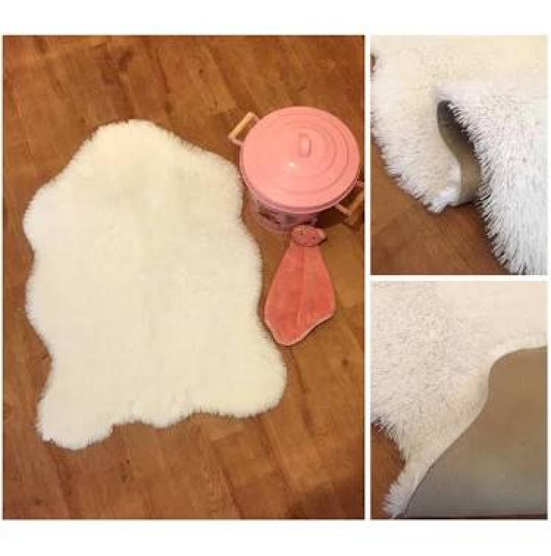 Tappeto Tavşan Tüyü Tek Kafa Post Peluş Yıkanabilir Kaymaz Taban  Gri