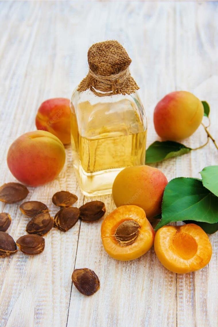 Kayısı Çekirdeği Yağı Soğuk Sıkım 20 Ml %100 Saf Ve Doğal Apricot Kernel Carrier Oil