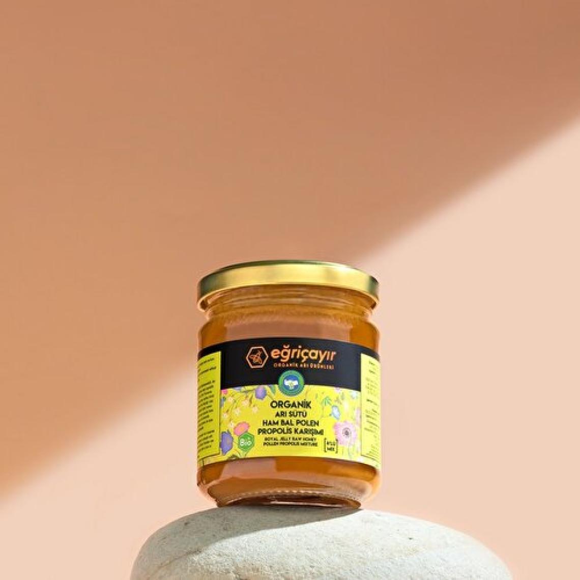 Eğriçayır Organik Arı Sütü Bal Polen Propolis Karışımı 240 gr