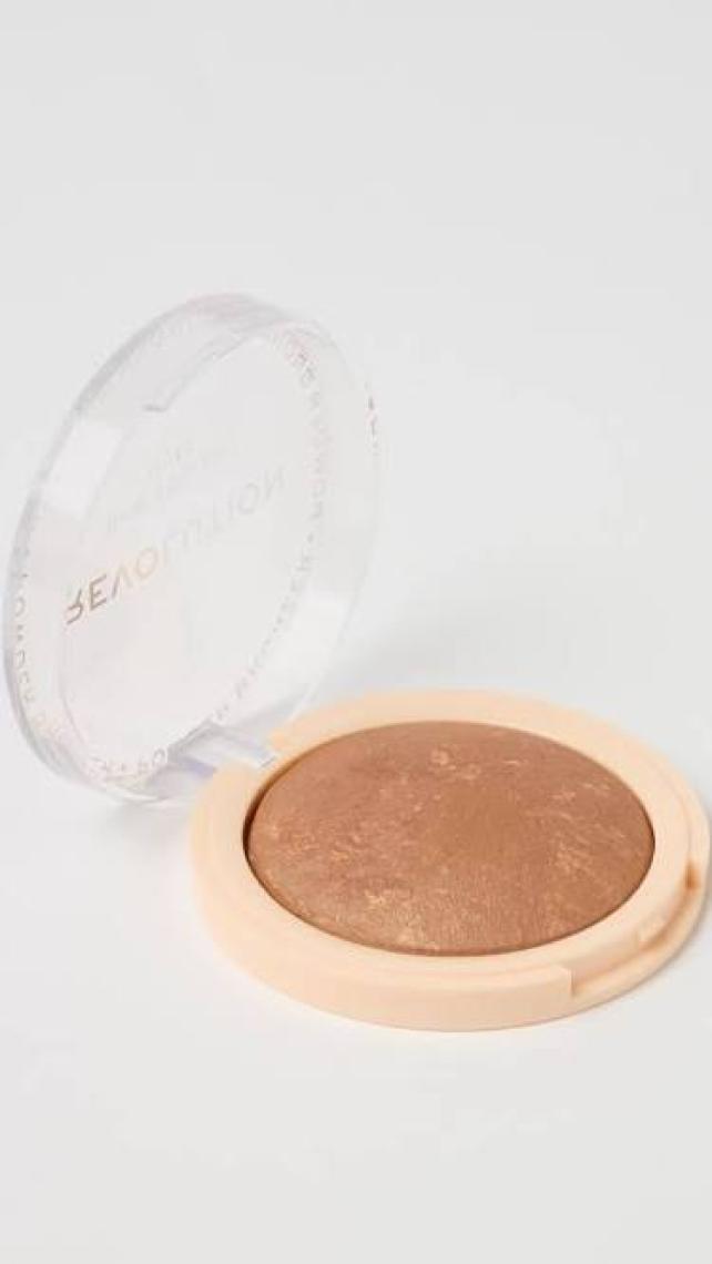 Revolution Reloadeted Bronzer Long Weekend