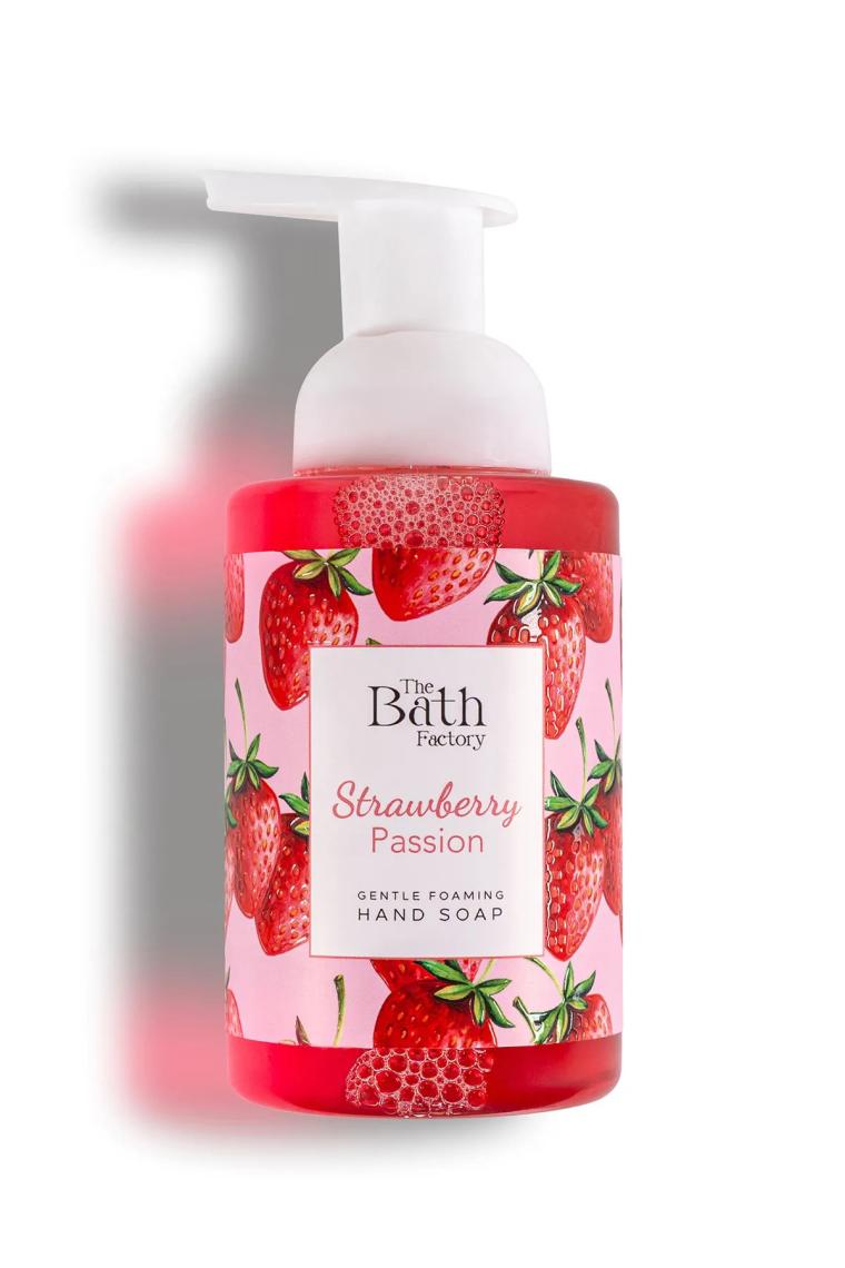The Bath Factory Çilekli Vücut Peelingi + Çilekli Duş Jeli + Çilekli Köpük Sabun