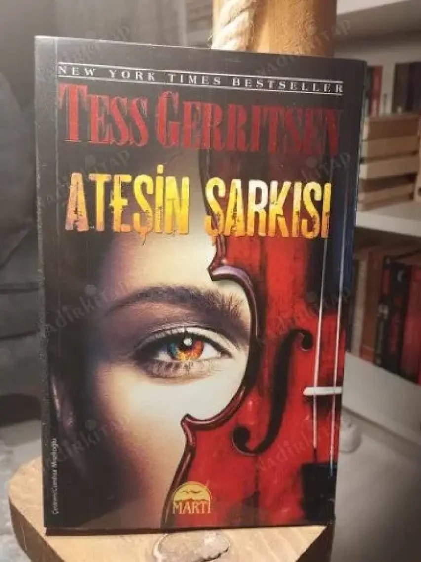 Ateşin Şarkısı - Tess Gerritsen
