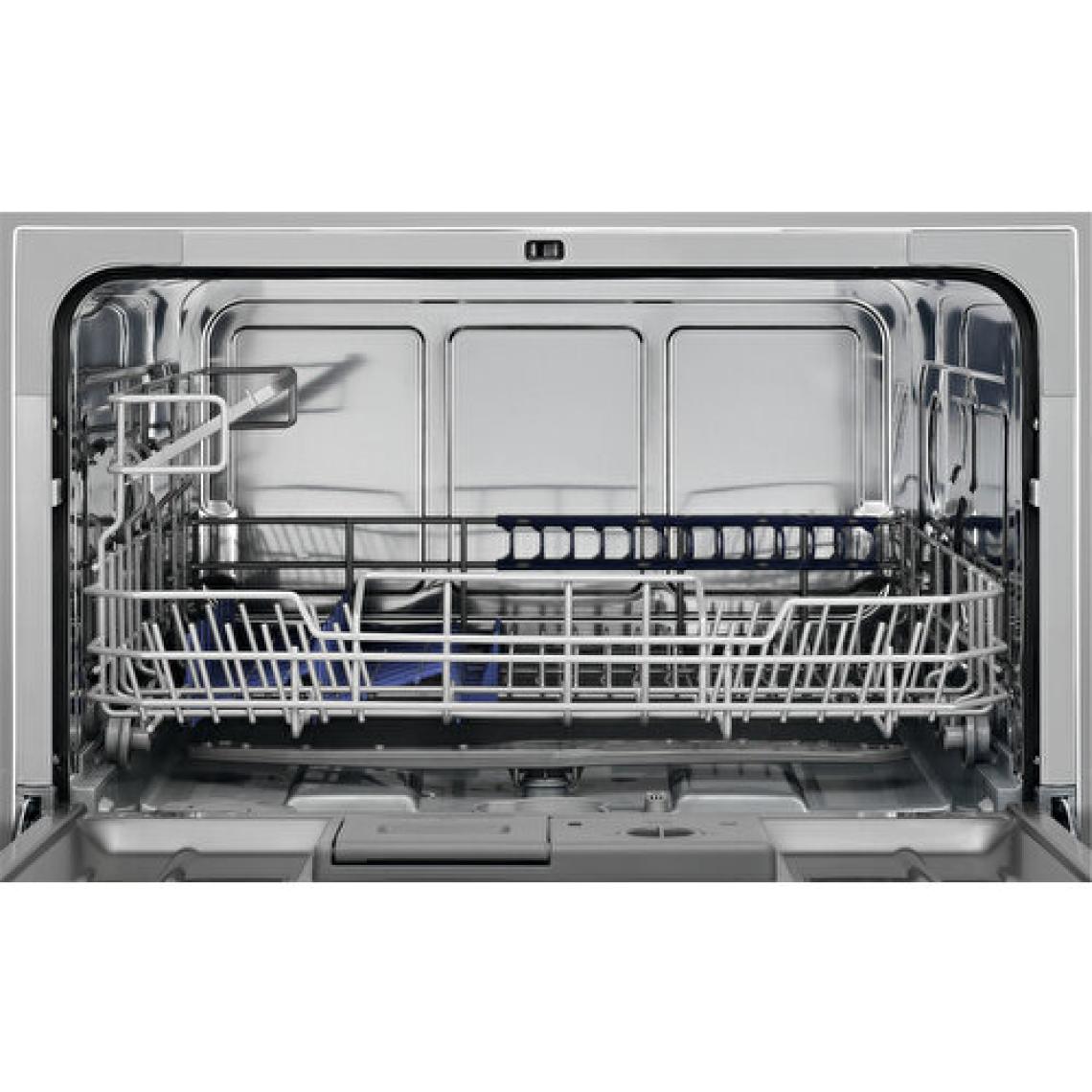 Electrolux ESF2400OW 6 Programlı Bulaşık Makinesi