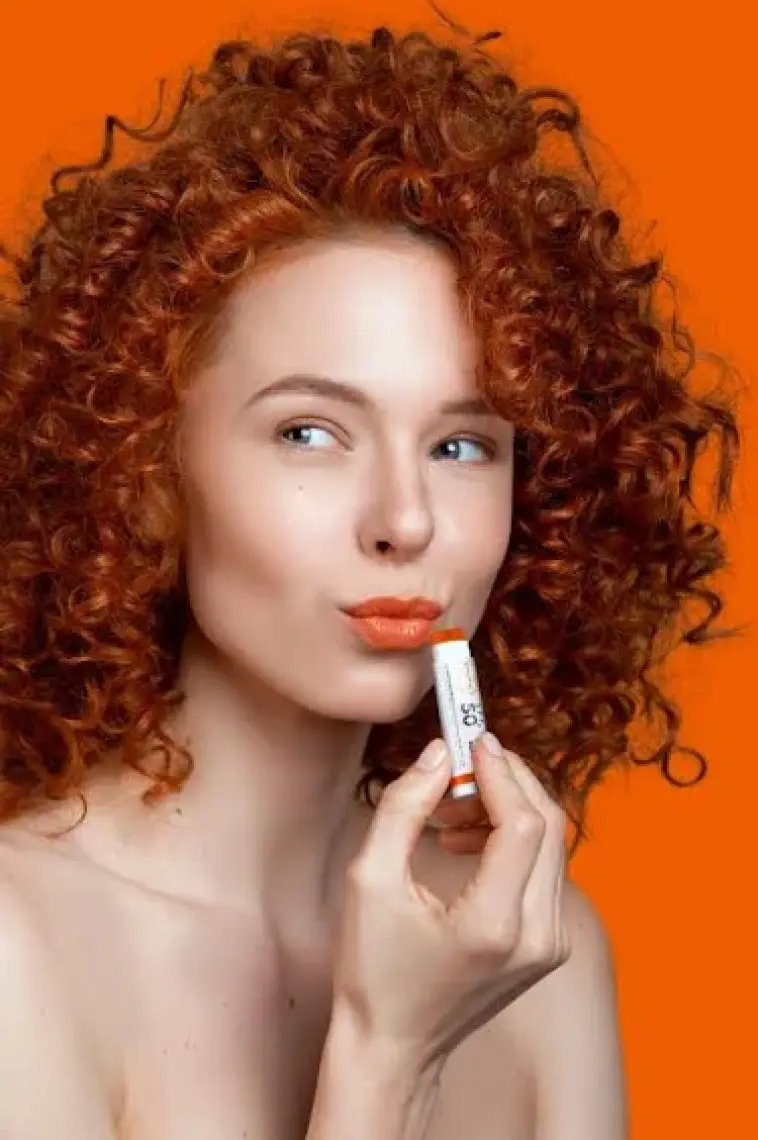 Soltis Renkli Dudak Nemlendiricisi SPF50+ Şeftali, 5 gr