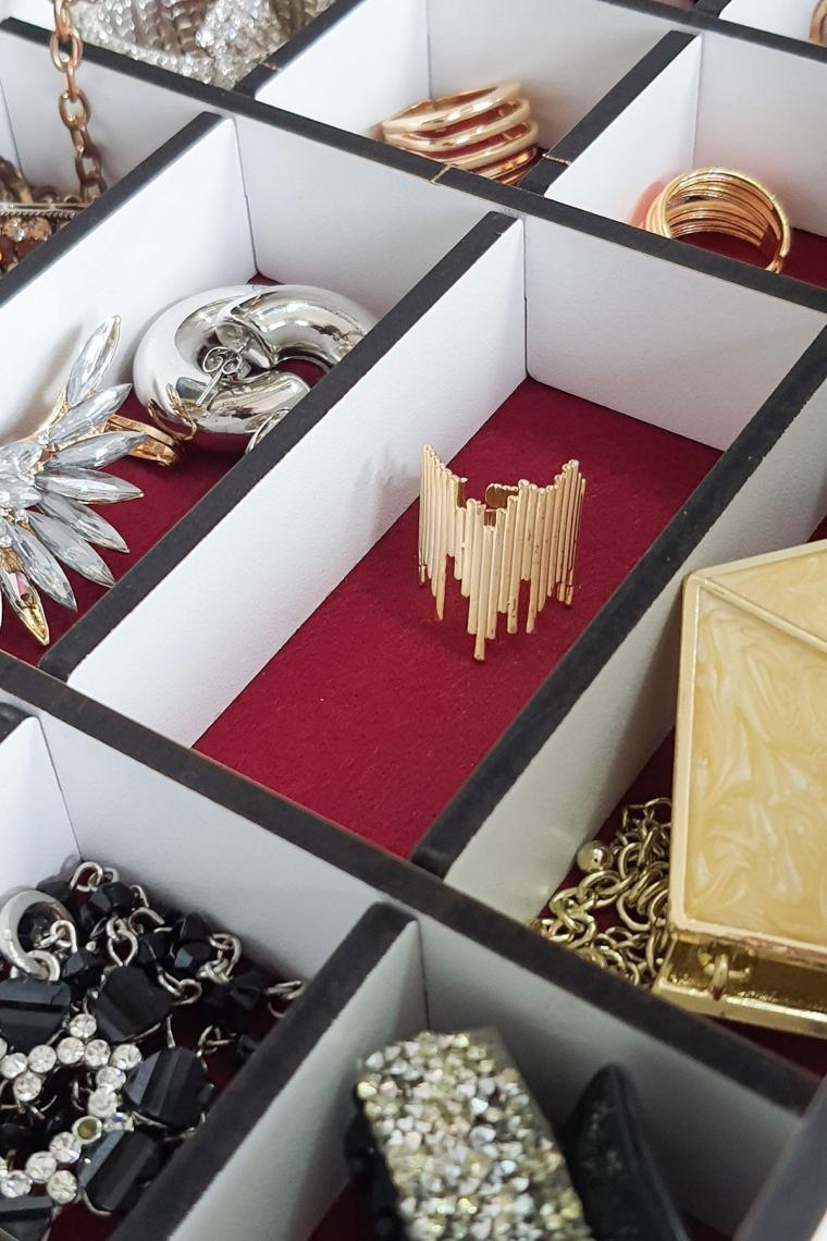 Diamond Small Organizer Kozmetik Makyaj Kolye Küpe Yüzük Takı Kutusu Düzenleyici Beyaz