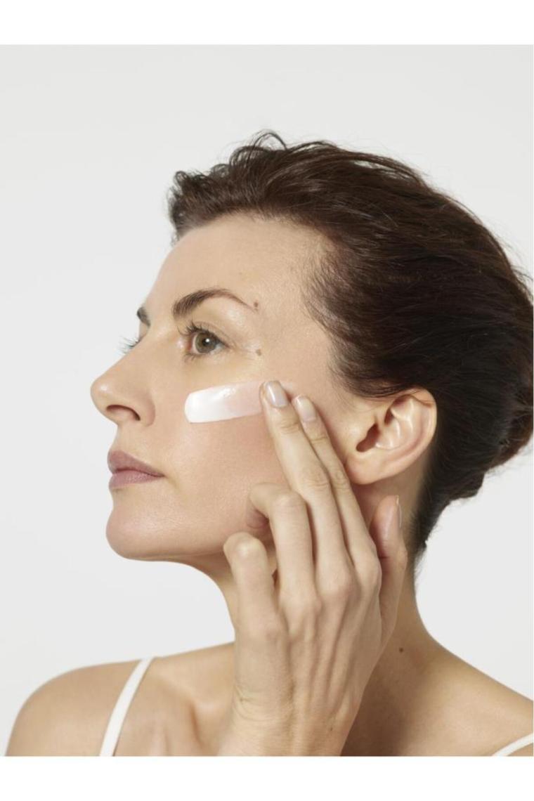 Loreal Paris Revitalift Lazer X3 Yoğun Yaşlanma Karşıtı Gündüz Bakım Kremi 15 ml