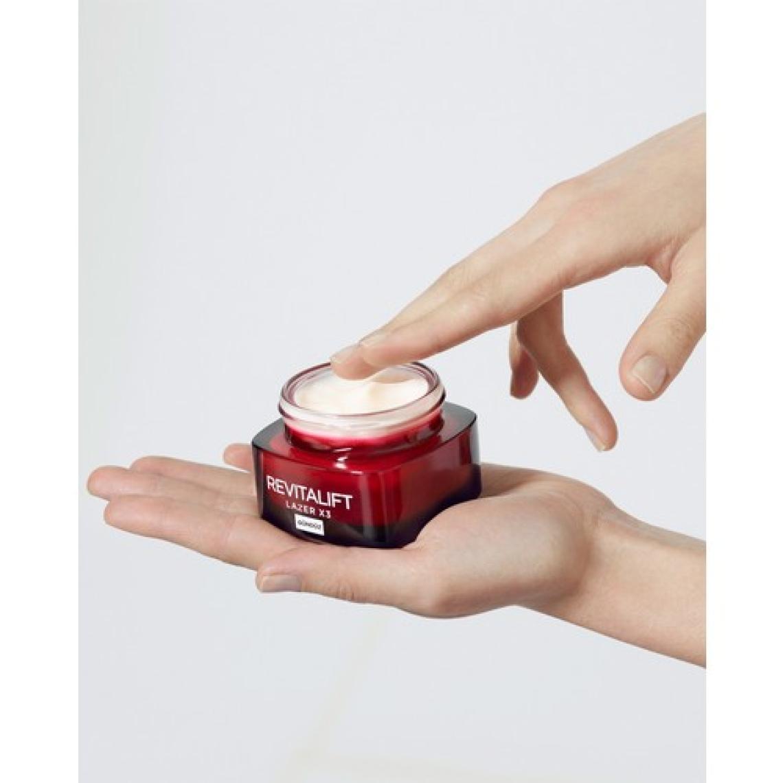 L'Oréal Paris Revitalift Lazer X3 Yoğun Yaşlanma Karşıtı Gündüz Bakım Kremi