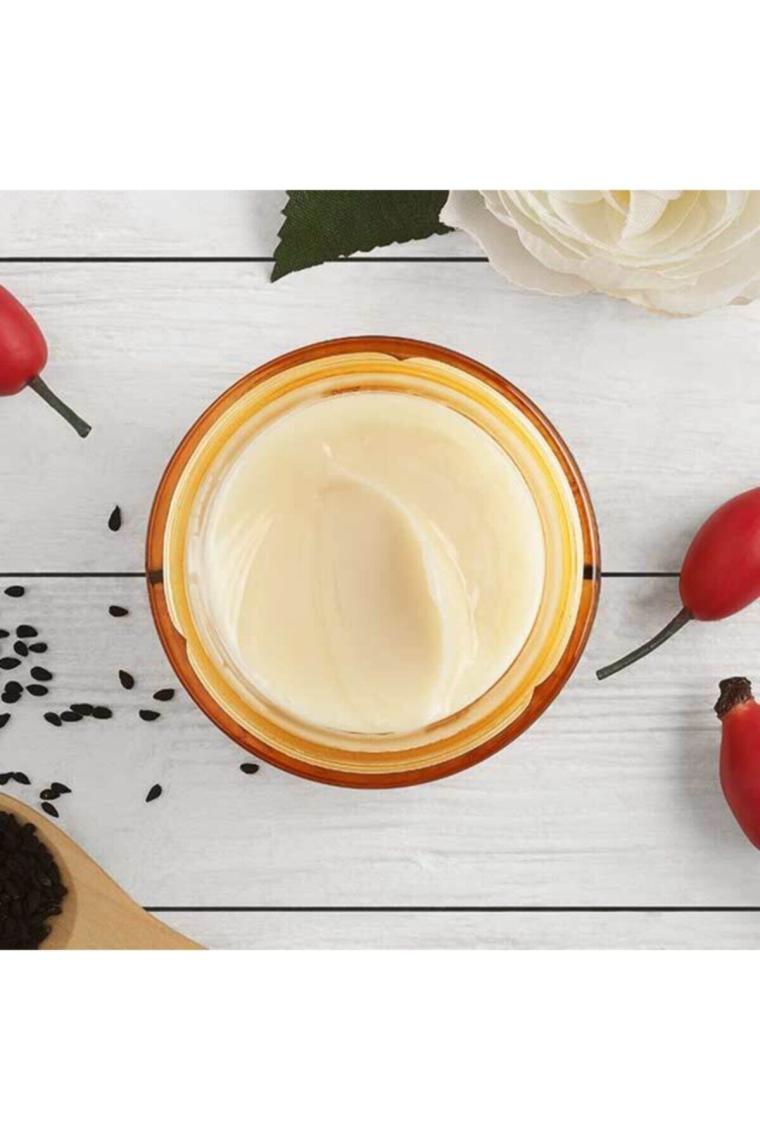 The Body Shop Oils Of Life™ Yoğun Canlandırıcı Uyku Kremi 80 ML