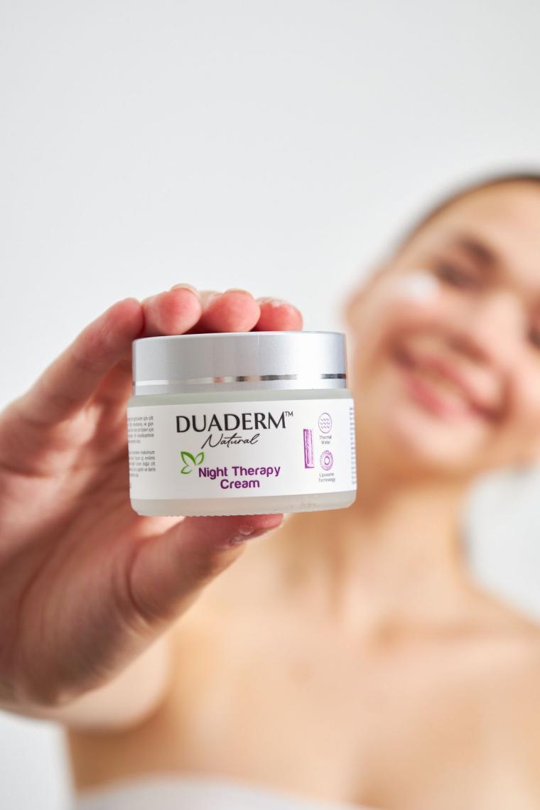 Duaderm Nemlendirici, Onarıcı Night Theraphy Cream (Liposomal Vit C & Vit A + Petinyl Palmitate) 50 ml