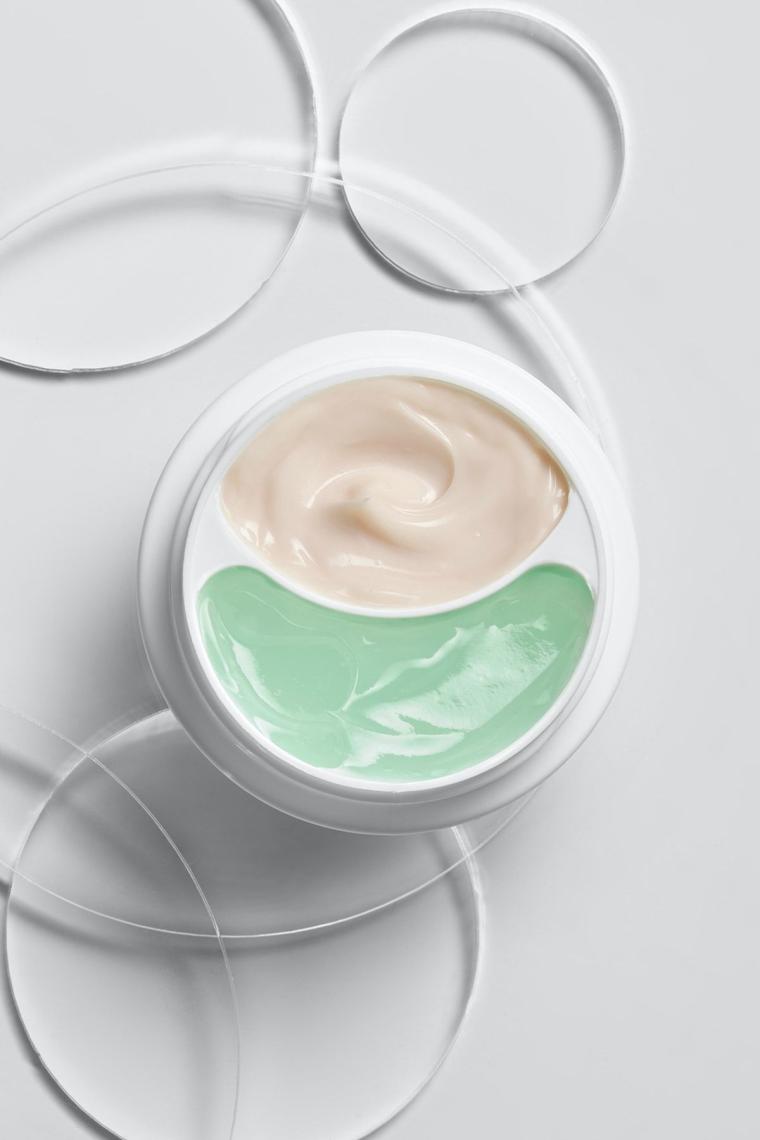 Avon Anew Clinical Koyu Halka Görünümünü Düzgünleştiren Göz Altı Kremi 20 Ml.