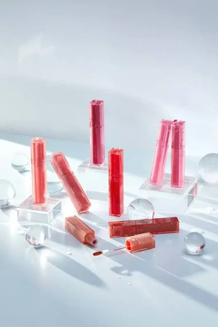 Romand Nemli ve Parlak Görünüm Sağlayan Dewy Ful Water Tint Salty Peach