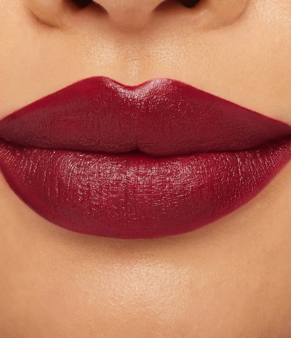 MAC M·A·CXIMAL Silky Matte Lipstick Nemlendirme Etkili Yoğun Renk Sağlayan Ruj - Cafe Mocha