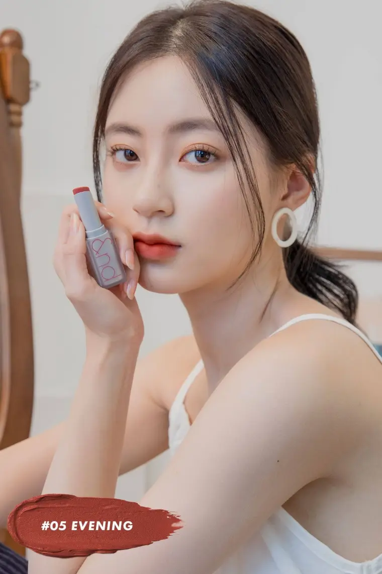 Romand Zero Matte Lipstick - Tanning Red