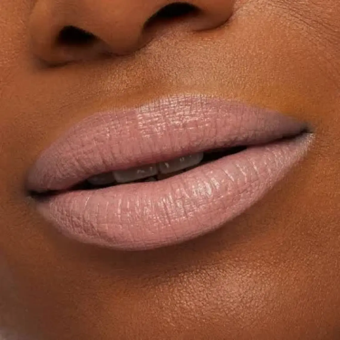 MAC Macximal Sleek Satin Lipstick Ikonik Saten Bitişli Ruj-sıttıng Pretty 3.5gm