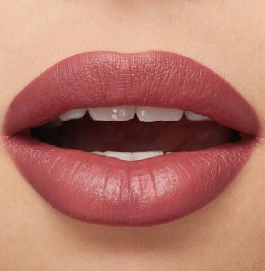 MAC M·a·cxımal Silky Matte Lipstick Nemlendirme Etkili Yoğun Renk Sağlayan Ruj - Captive Audience