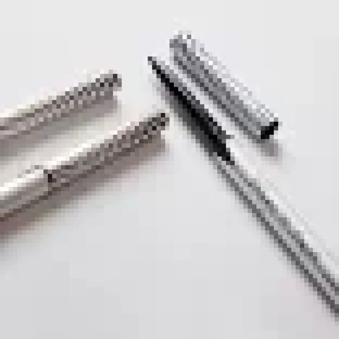 Clio Suya Dayanıklı, İnce Uçlu Göz Kalemi CLIO Sharp So Simple Waterproof Pencil Liner (01 Black)