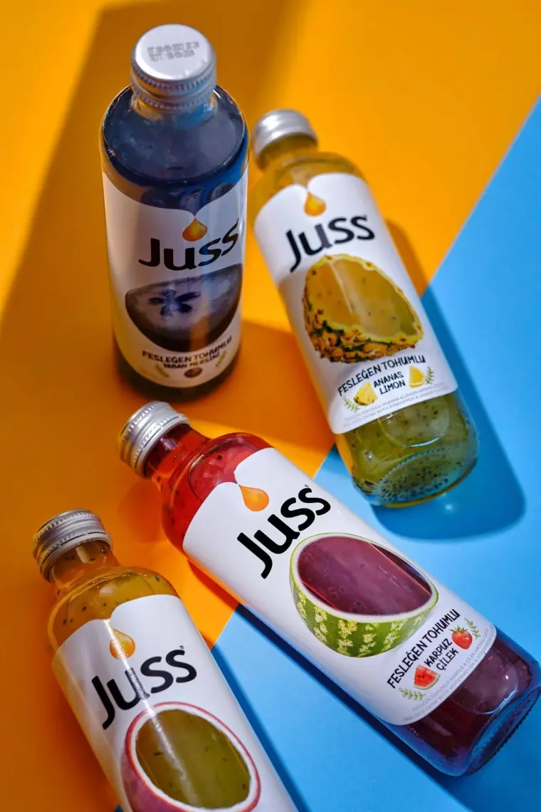 Juss Fesleğen Tohumlu Karpuz Çilek Aromalı Meyve Suyu 6'lı 250 ML