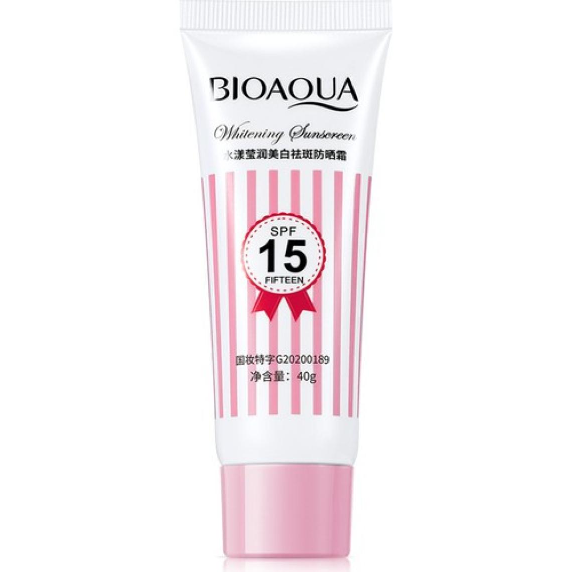 Bioaqua  Niacinamide Ve Meyan Köklü Beyazlatıcı Güneş Koruyucu SPF15 Nemlendirici Krem 40 gr