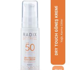 Yüz Güneş Kremi Spf50 Karma Ve Yağlı Ciltler 40 ml 8681877436011