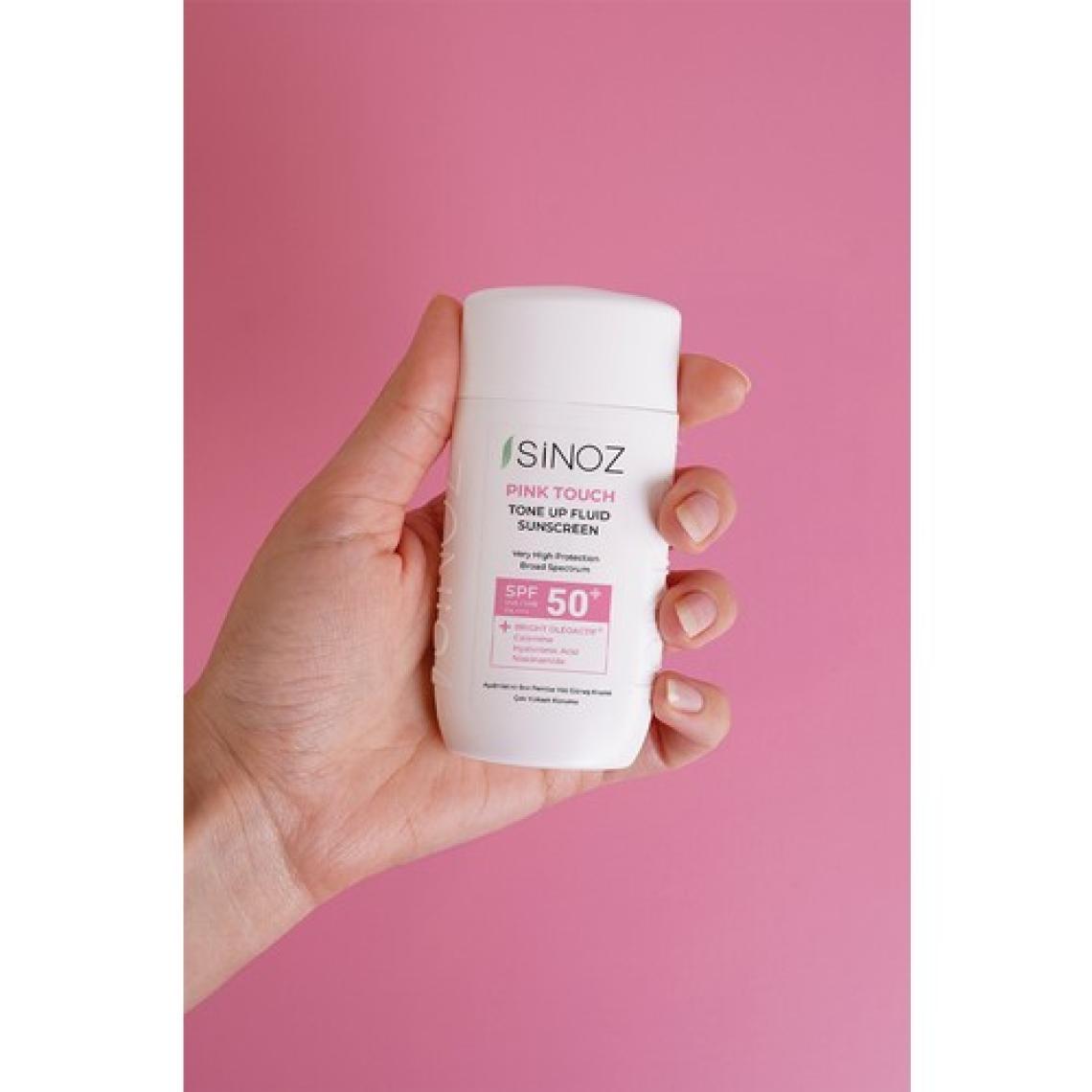 Sinoz SPF50+ Pink Touch Sıvı Güneş Kremi