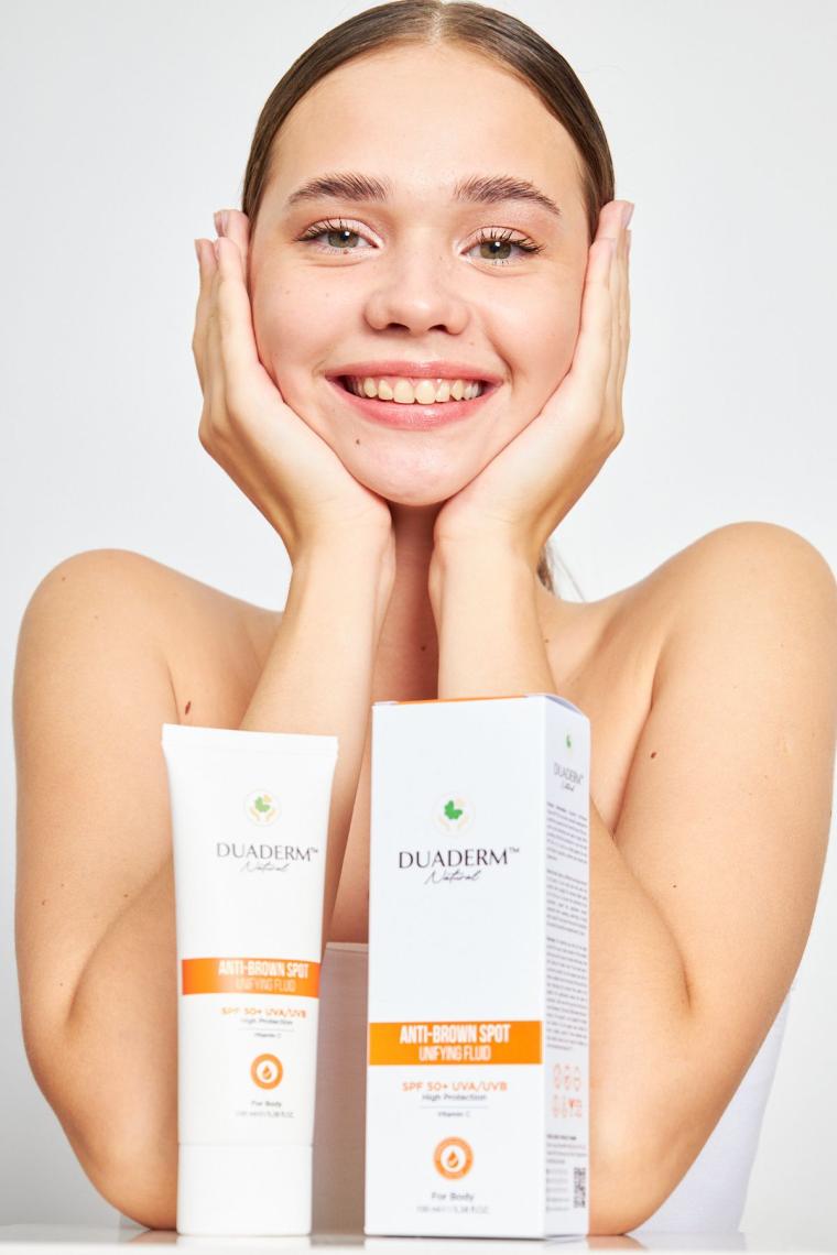 Leke Karşıtı Yüksek Koruma Anti-Brown Vücut Güneş Kremi SPF 50+ (Vitamin C + UVA UVB)100ml