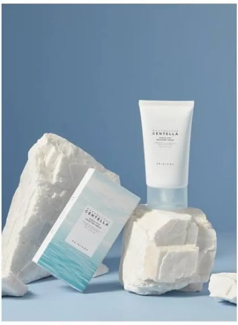 Skin1004 Madagascar Centella Hyalu- Cica Silky- Fit Sun Stick 20G - Nemlendiricili Yumuşak Bitişli Stick