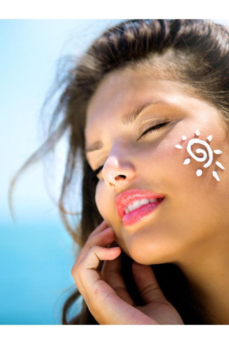 Yüz Güneş Kremi Spf50+ Karma Ve Yağlı Ciltler - Dry Touch Sun Cream 40 Ml 8681877436011