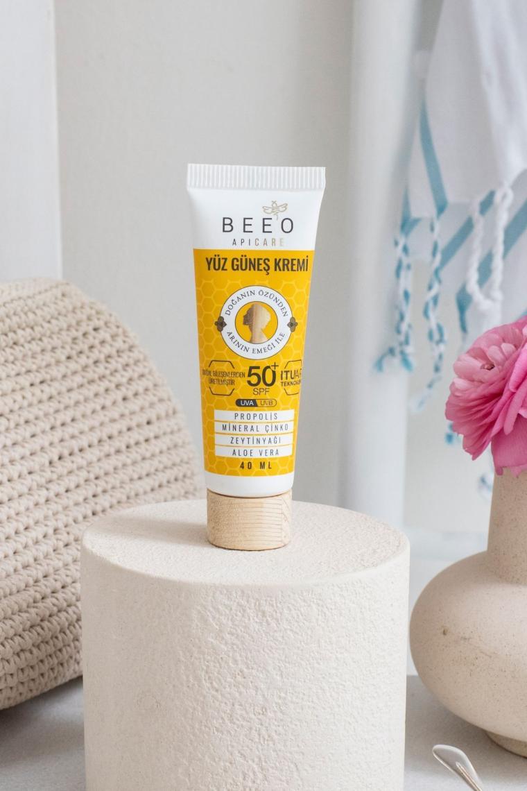Apicare Propolisli Yüz Güneş Kremi 50 Spf