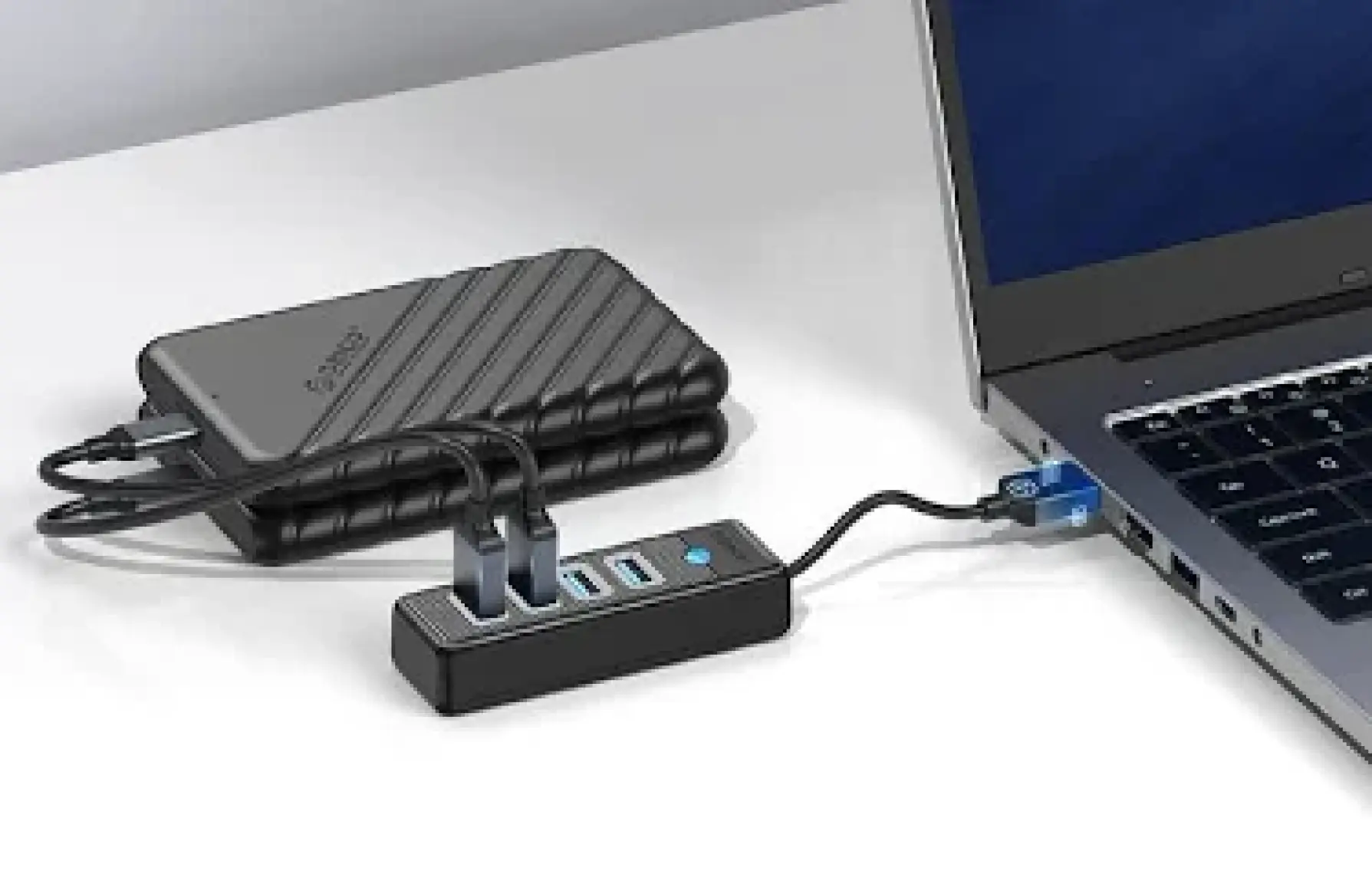 Orico USB 3.0 Hub 4 Portlu 5Gbps Tak Çalıştır Siyah 15cm.