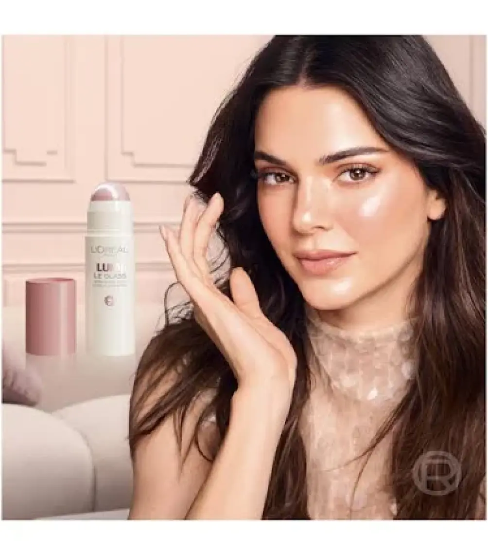 L'Oréal Paris Lumi Glass Islak Bitişli Stick Aydınlatıcı - 620 Glassy Pink Ballet