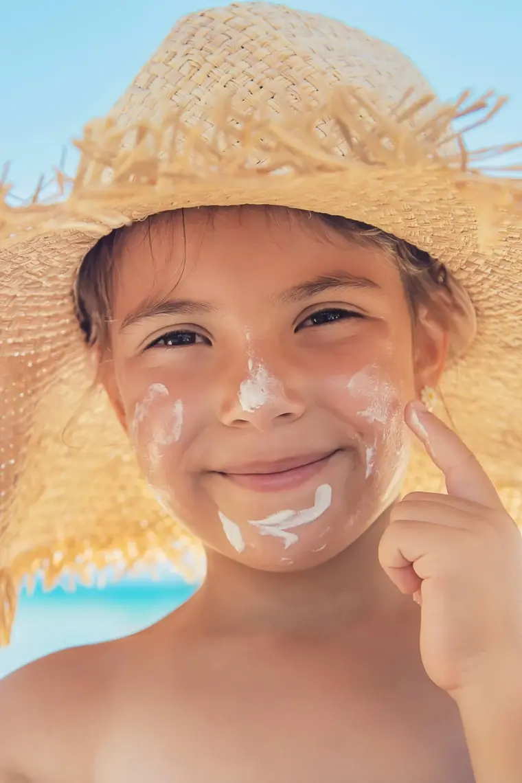 For You Gold Bebek ve Çocuklar Için SPF50+ Çok Yüksek Koruma Faktörlü Güneş Kremi