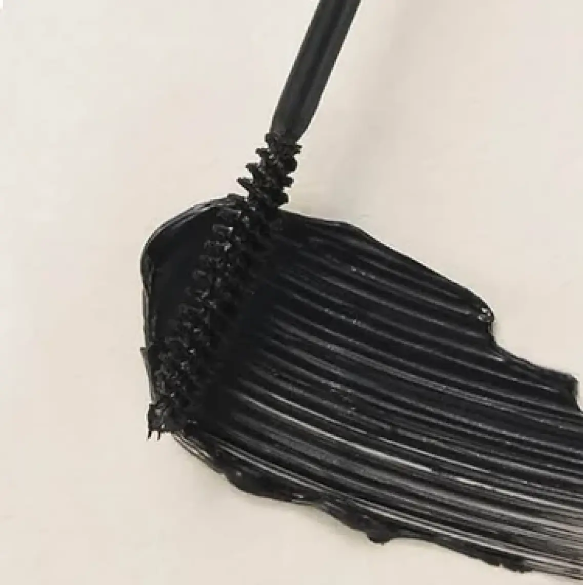 Clio Dolgun ve Kıvrık Kirpik Etkisi Veren Maskara CLIO Kill Lash Superproof Mascara (03 Sleek Volume)