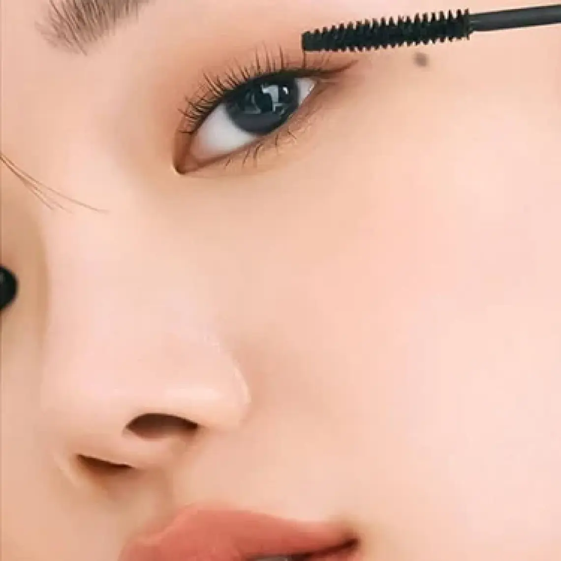 Clio Dolgun ve Kıvrık Kirpik Etkisi Veren Maskara CLIO Kill Lash Superproof Mascara (03 Sleek Volume)