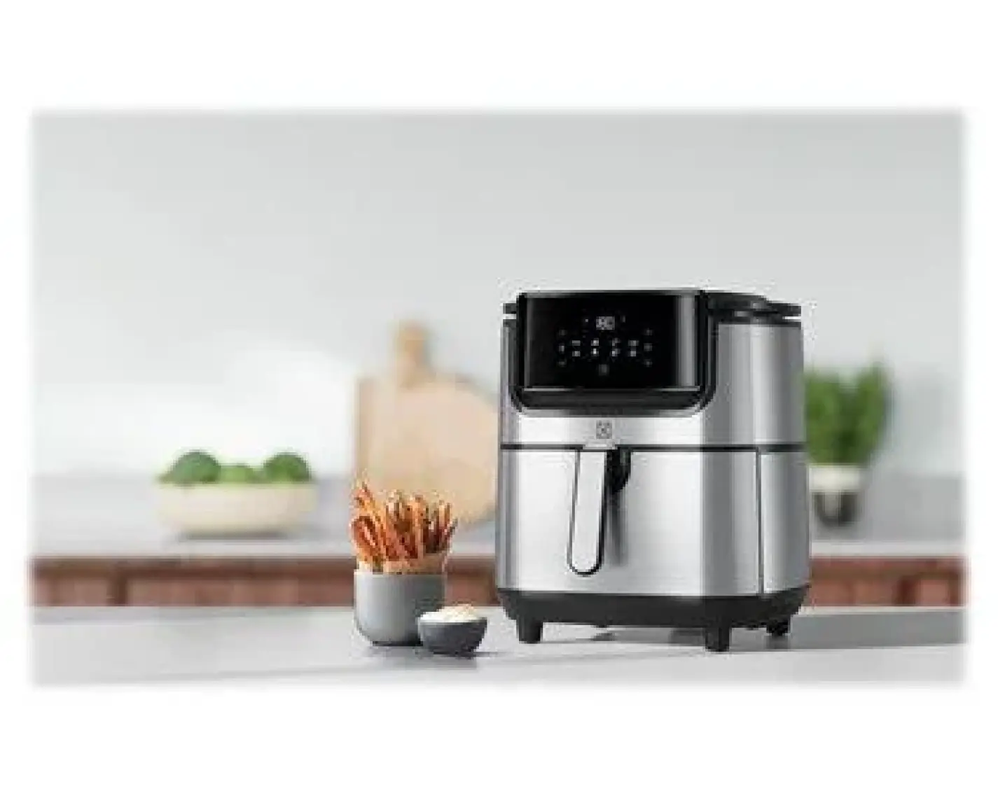 Electrolux E6AF1-6ST AirFryer 8 Programlı Dokunmatik LCD Ekranlı 7 Lt Sepet Kapasiteli, , 5.4 Lt Kızartma Kapasitesi