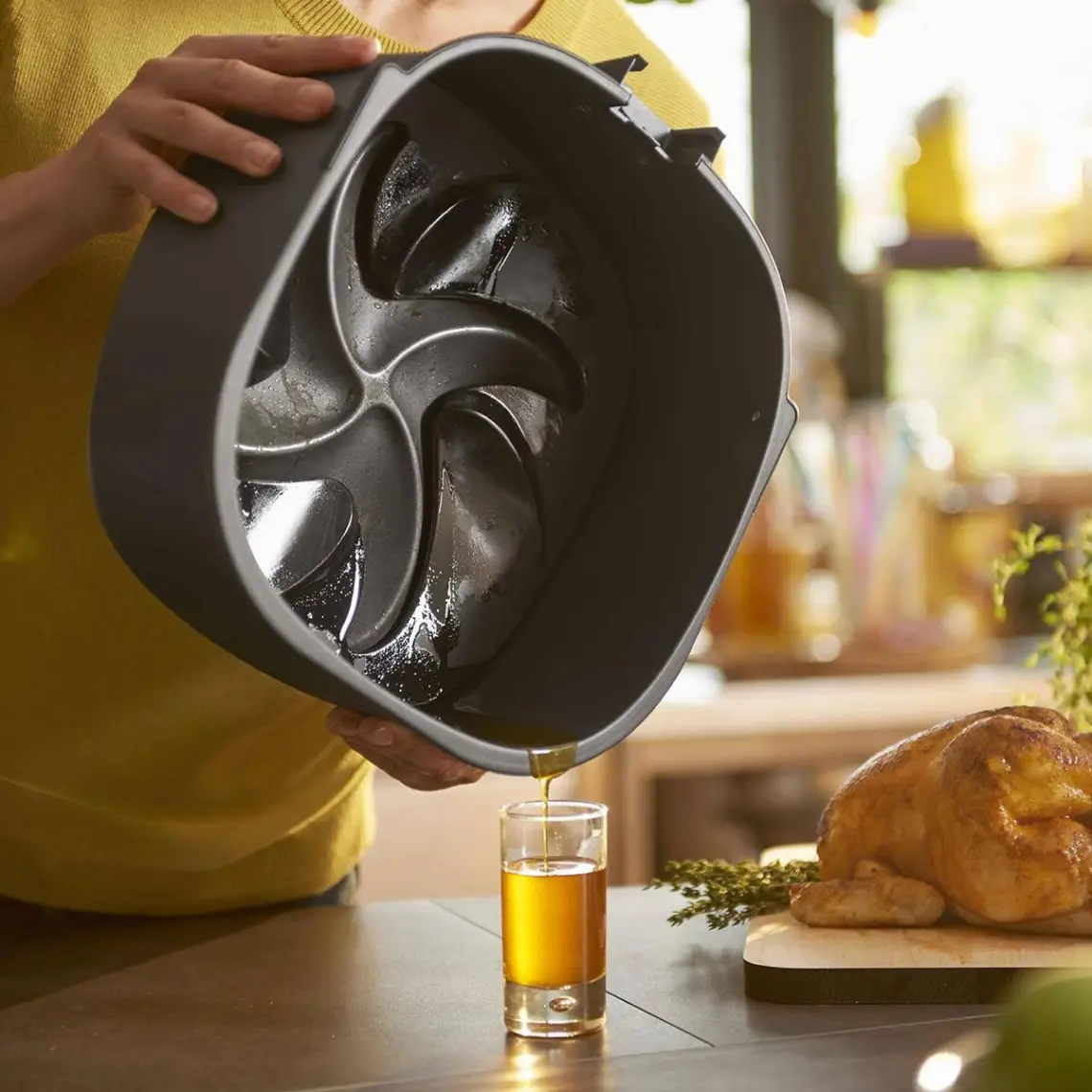 Philips Avance Collection HD9650/90 XXL Airfryer 7.3 Lt Tek Hazneli Yağsız Pişirme ve Otomatik Kapanma Özellikli Fritöz