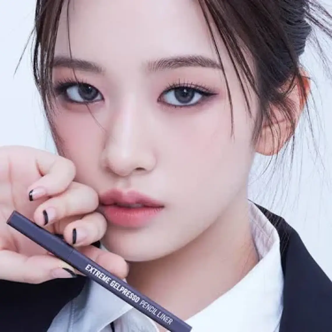 Clio Suya Dayanıklı, Gün Boyu Kalıcı Kalem Eyeliner CLIO Extreme Gelpresso Pencil Liner (01 Black Brown)