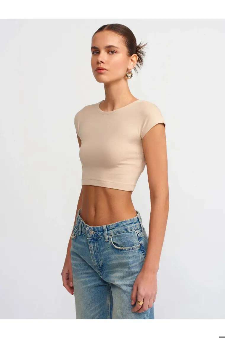 Dilvin 30528 Pamuk ve Modal  Karışımlı Crop Top-Açık Bej