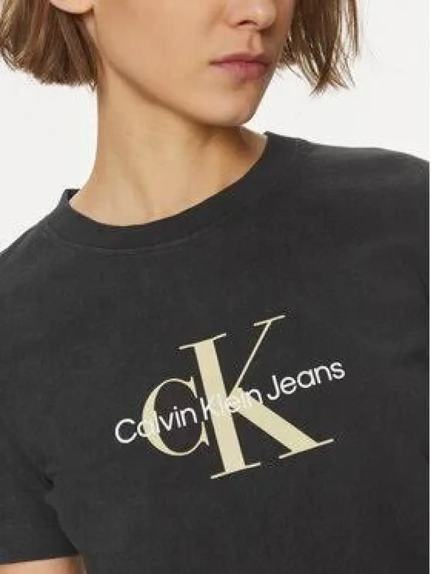 Calvin Klein Jeans Bisiklet Yaka Baskılı Siyah Kadın T-Shirt J20J223272BEH