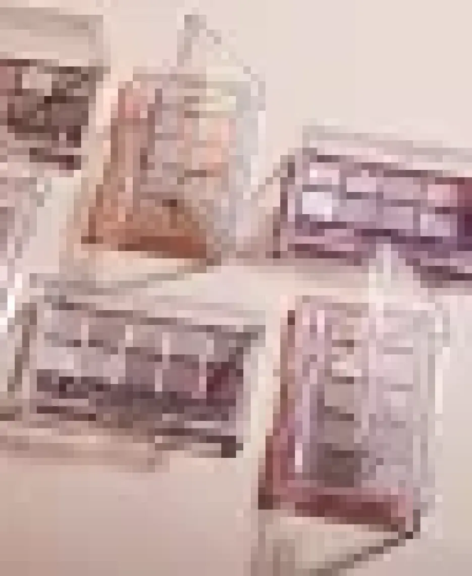 Clio Göz Alıcı Renklerde, Yoğun Pigmentli Far Paleti CLIO Pro Eye Palette (14 Atelier in Hannam)