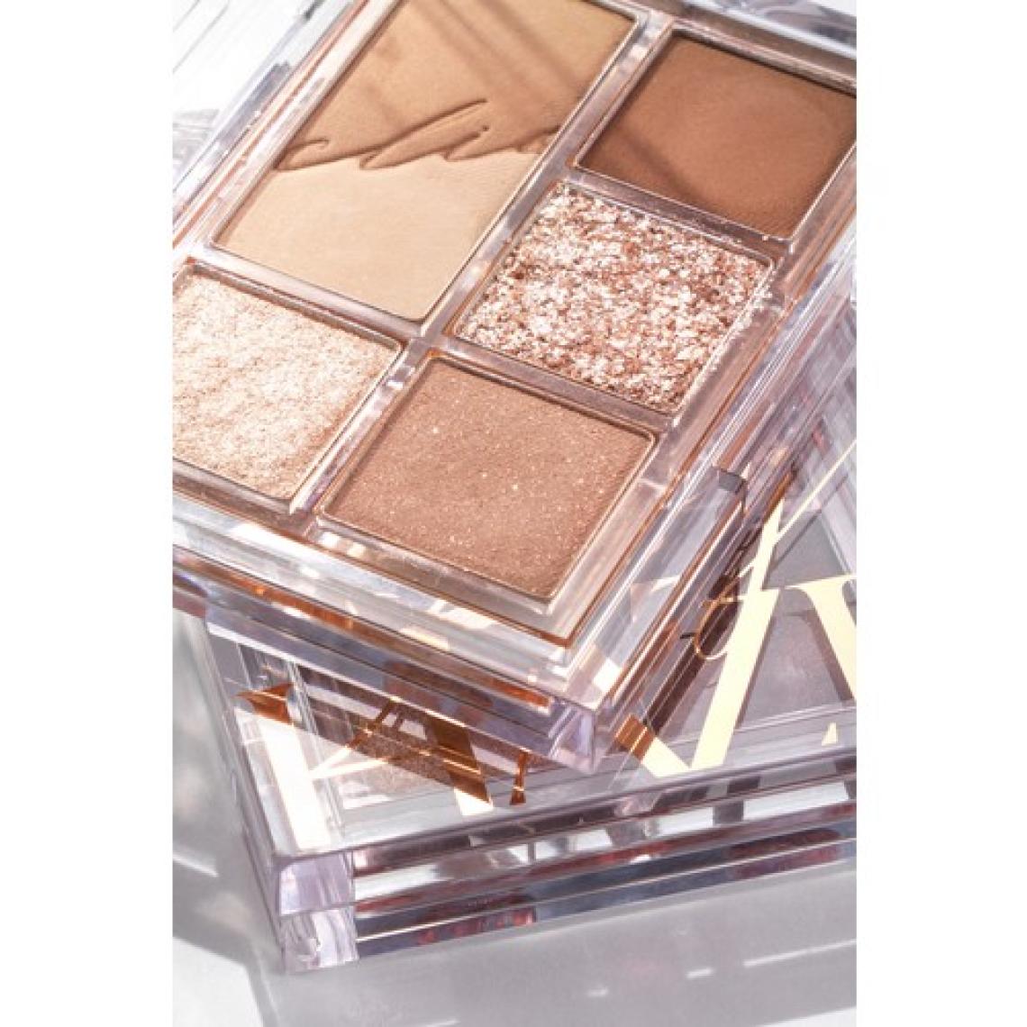 Clio Göz Alıcı Renklerde, Yoğun Pigmentli Mini Far Paleti CLIO Pro Eye Palette Mini (04 Falling in Nude)