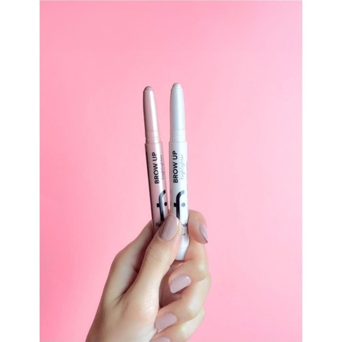Flormar Kremsi Dokulu Brow Up Highlighter Pencil Aydınlatıcı Kalem- Gümüş (001 Diamond) 8682536072434