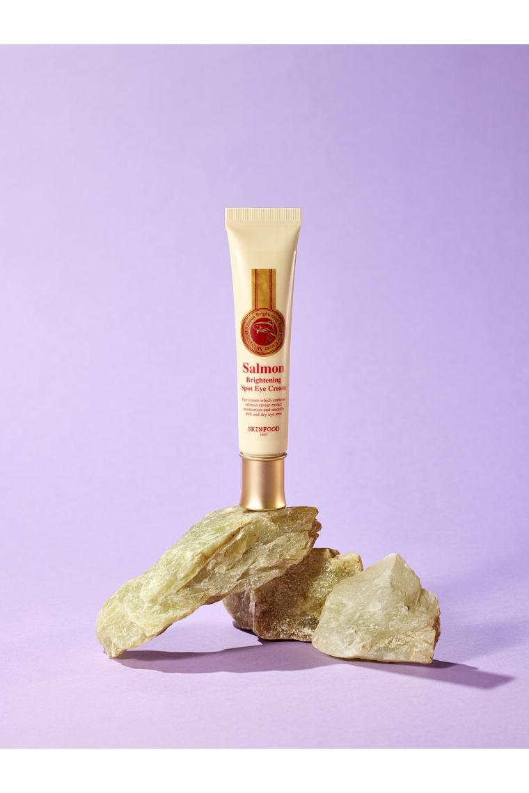 Skinfood Salmon Concealer (1) + Salmon Brightening Eye Cream