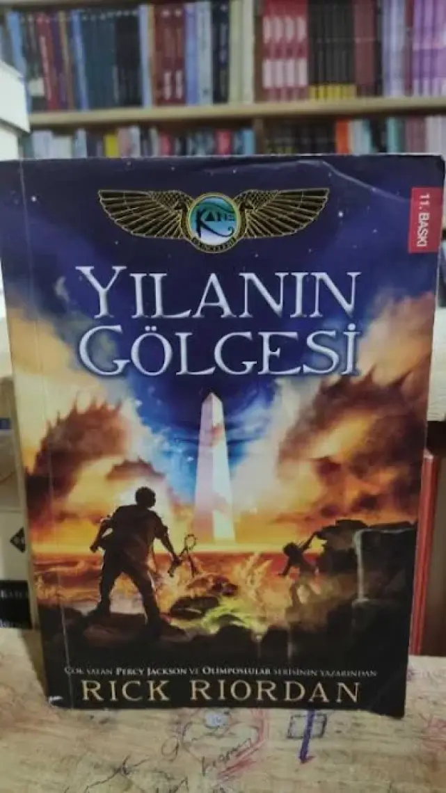 Kane Günceleri 3 Yılanın Gölgesi - Rick Riordan