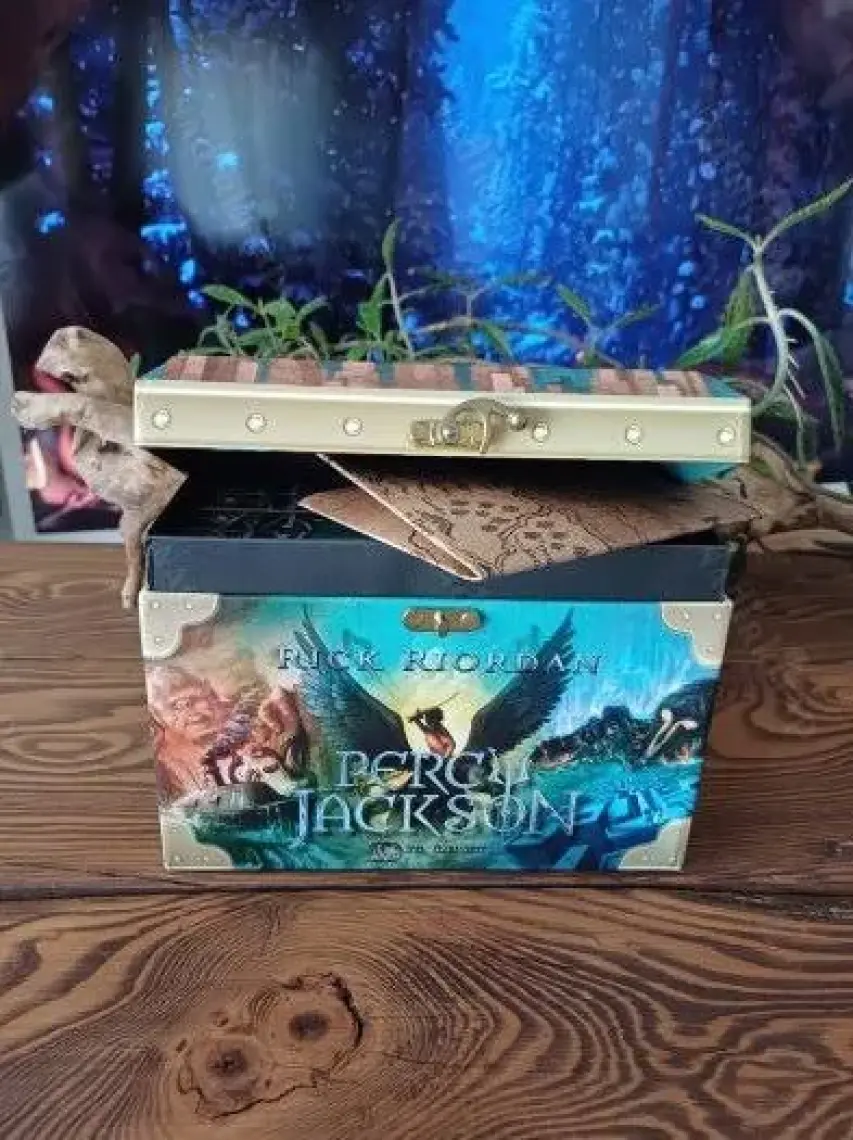 Percy Jackson ve Olimposlular Şimşek Hırsızı - Rick Riordan