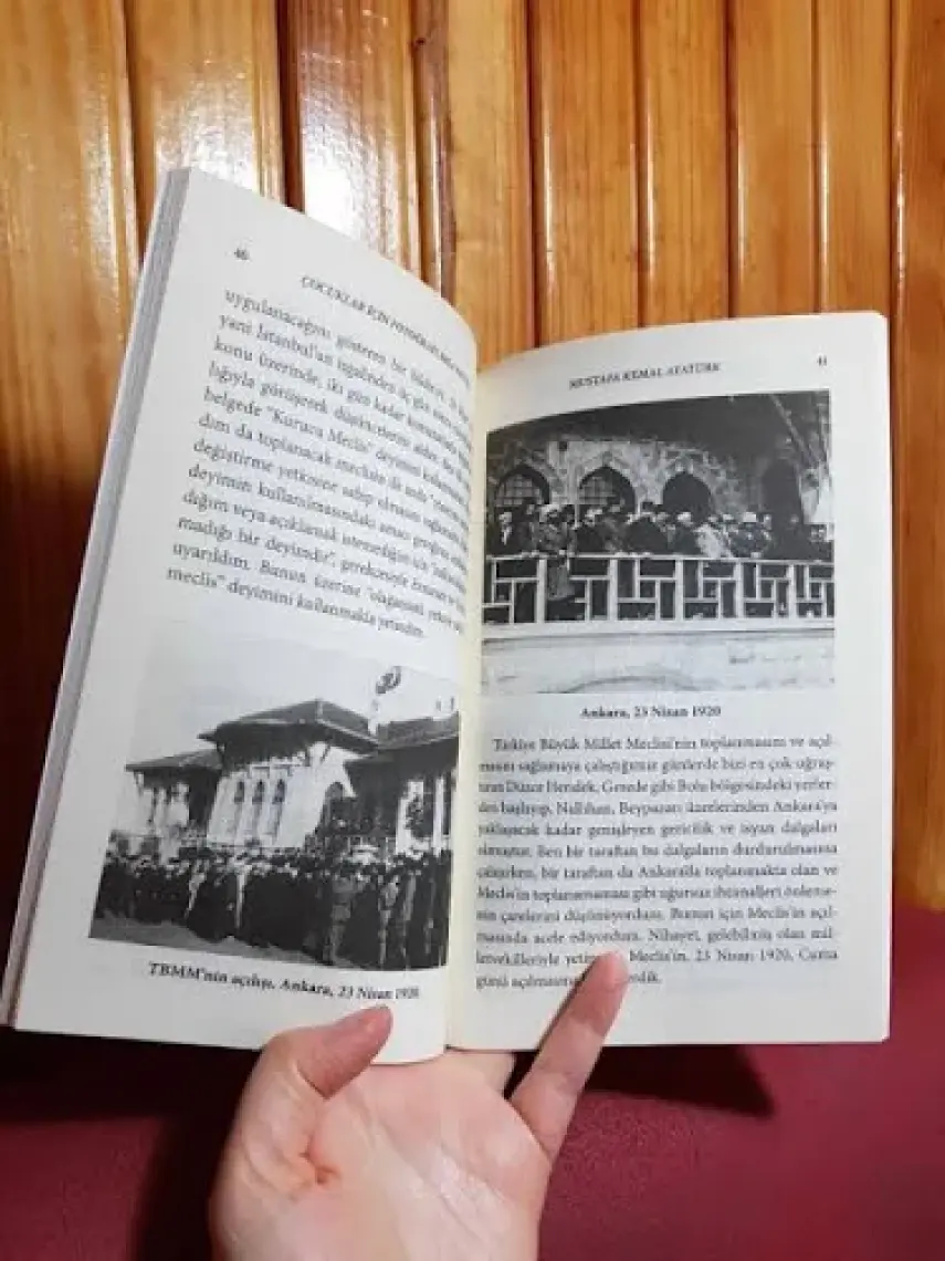 Çocuklar Için Fotoğraflarla Nutuk - Mustafa Kemal Atatürk