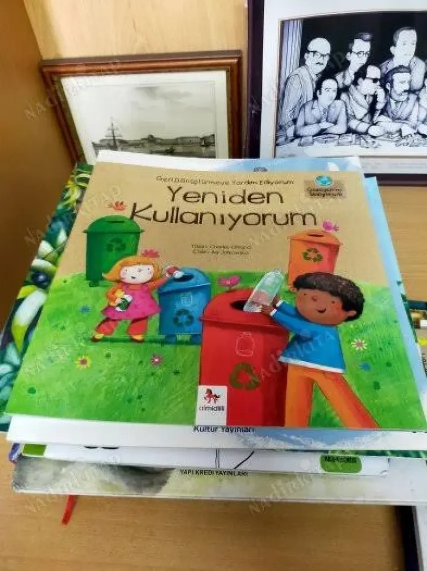 Geri Dönüştürmeye Yardım Ediyorum: Yeniden Kullanıyorum-Charles Ghigna