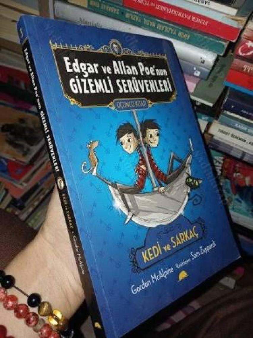 Edgar Ve Allan Poe’ Nun Gizemli Serüvenleri: 3 Kedi Ve Sarkaç-Gordon Mcalpine