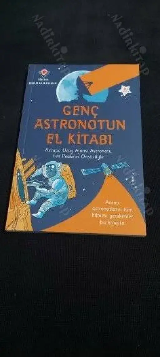 Genç Astronotun El Kitabı - Louie Stowell