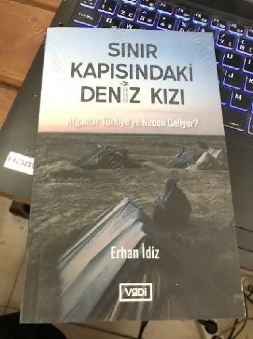 Sınır Kapısındaki Deniz Kızı