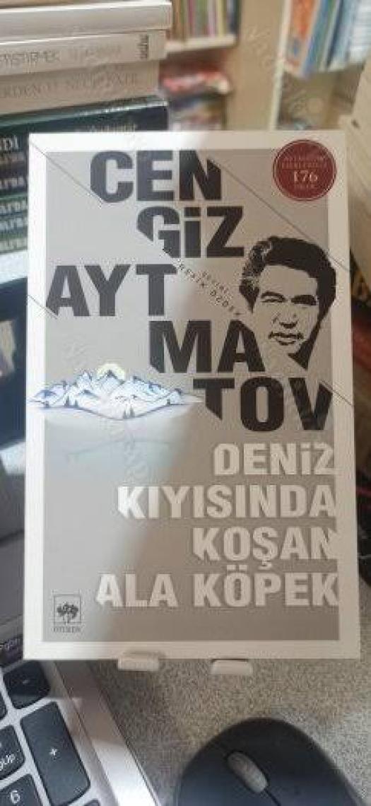 Deniz Kıyısında Koşan Ala Köpek - Cengiz Aytmatov